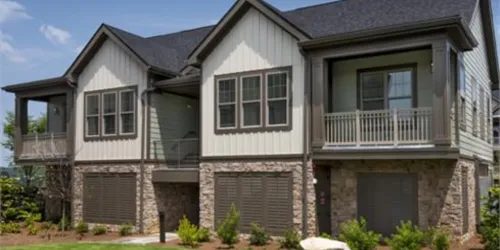 Town Laurel Crossing Apartments